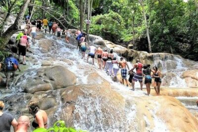 Blue Hole, Secret Falls, and Dunn's River Falls Combo Day-Tr - Montego Bay Pickup and the Ride Toward Ocho Rios
