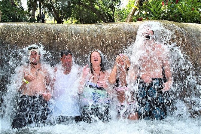 Blue Hole, Secret Falls, and Dunn's River Falls Combo Day-Trip - Great Houses and Columbus Park: quick cultural stops, not museum marathons