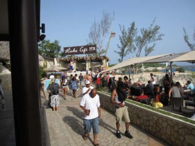 From Montego Bay: Negril Day Trip and Rick's Café Sunset - Seven Mile Beach time: relax, swim, and set expectations