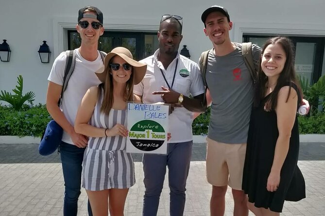 Montego Bay Airport Transfer to Resorts in Montego Bay - Meeting the greeter outside MBJ: quick, clear, and easy to spot