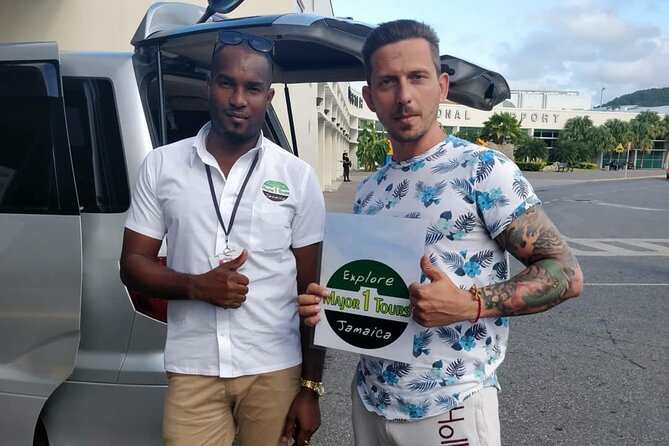Montego Bay Airport Transfer to Resorts in Montego Bay - Timing, flight delays, and driver communication that reduces stress