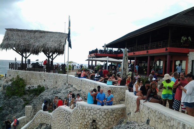 Montego Bay Excursion Negril 7 Miles Beach, Rick's Cafe and Time Square Shopping - Margaritaville: Lunch and the Fun Stuff Around It