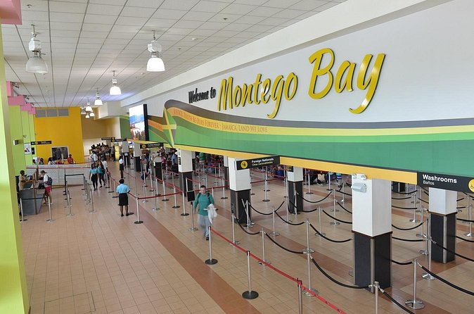 Private Airport Transfer To Montego Bay Hotels - What a “private car” really buys you here