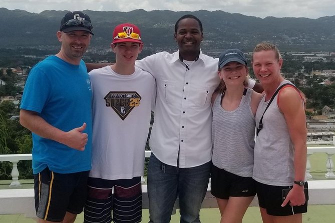 Private Montego Bay City Highlights Tour - Getting your bearings at the Montego Bay Cultural Center