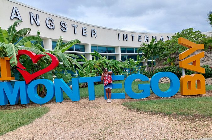 Private Transfer From Montego Bay Airport to Hotels in MontegoBay - One-way or round-trip: build your own travel rhythm