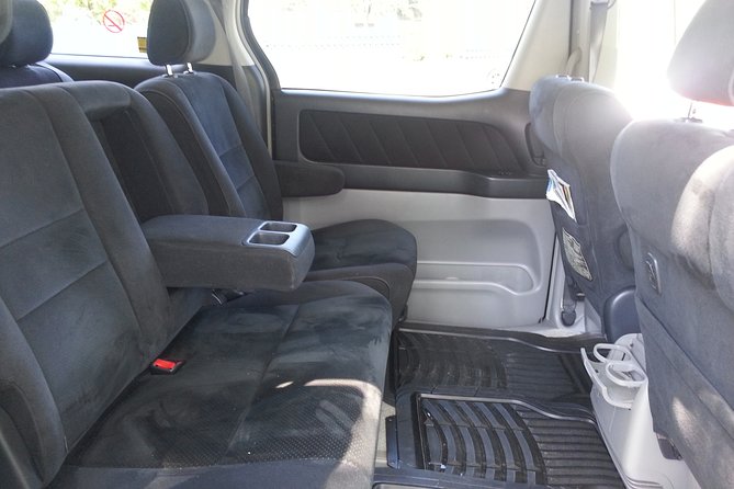 Runaway Bay Airport Transfer - Why Pre-Booked Runaway Bay Transfers Beat Taxi Anxiety