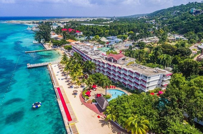 VIP Luxury Montego Bay Airport Transfer to Montego Bay/ Falmouth - Who This Transfer Fits Best (And Who Might Prefer Something Else)